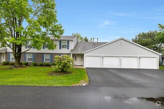 Building Photo - 690 Thorntree Ct