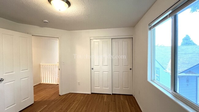 Building Photo - Bright, Spacious 3BR Home Near MAX – A/C, ...