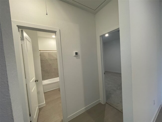Building Photo - 16503 Texas Palmetto Wy