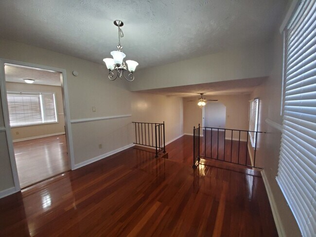 Building Photo - 7886 Uriah Dr
