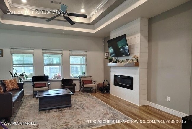 Building Photo - 15200 Windmill Rdg Pkwy