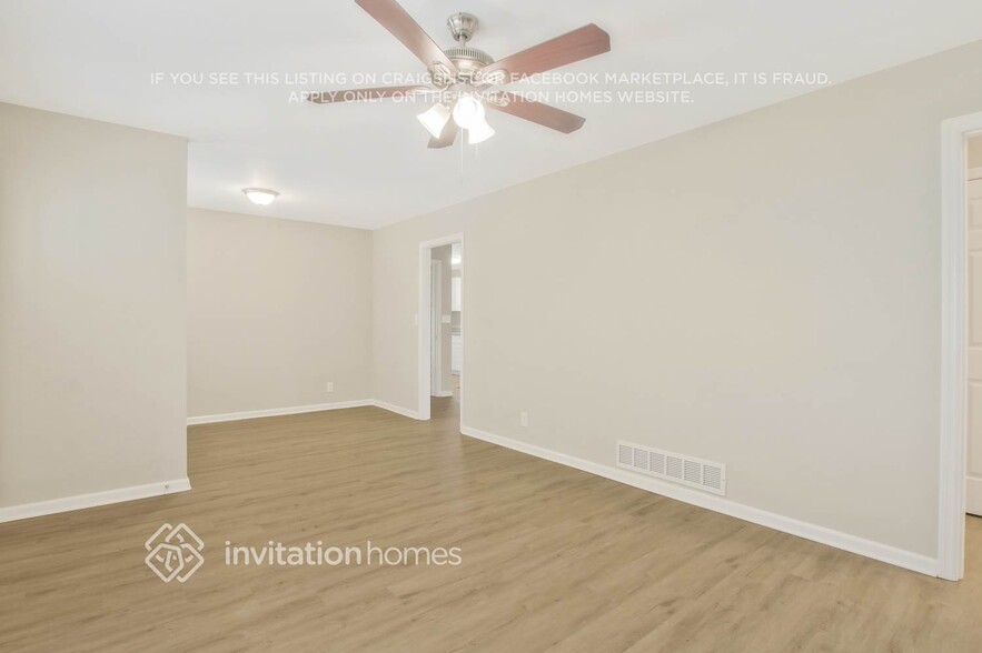 Building Photo - 5495 Burgess Dr