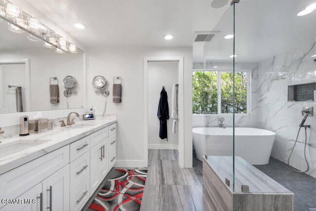 Building Photo - 4066 Calle Del Sol