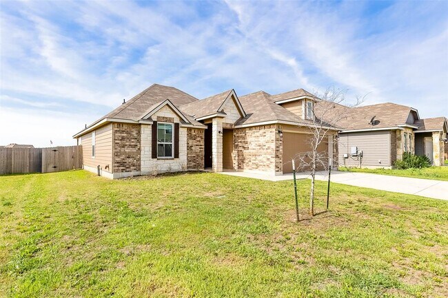 Building Photo - 7747 Merry Oaks Cv