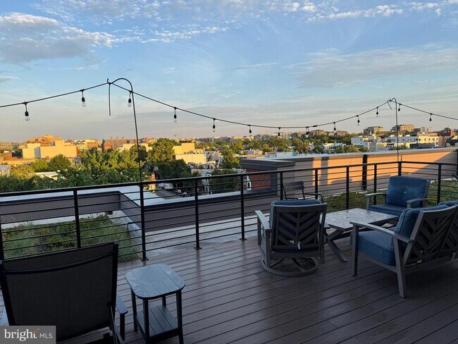 Building Photo - 1301 H St NE