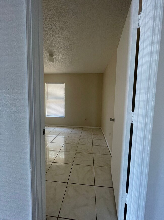 Building Photo - 3519 Benito Juarez Cir