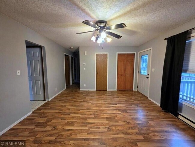 Building Photo - 653 N 2nd St