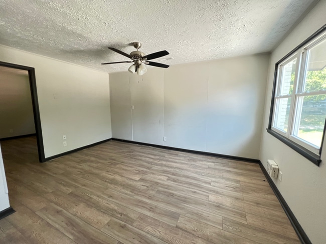 Building Photo - 3010 Indiana Ave