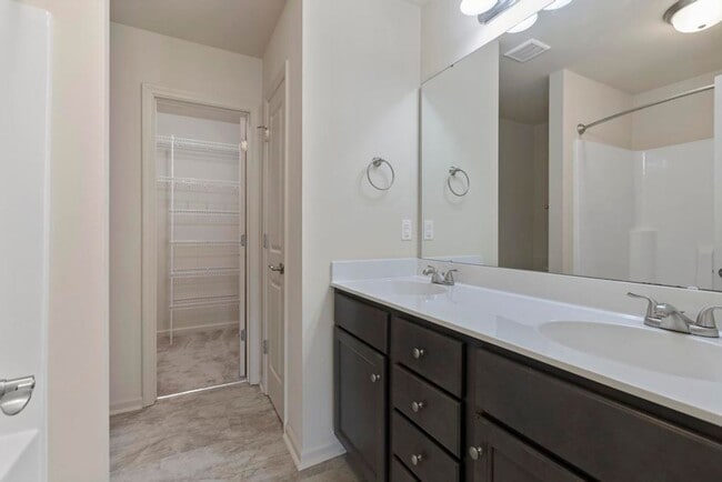 Building Photo - 245 Boyington Pl Rd
