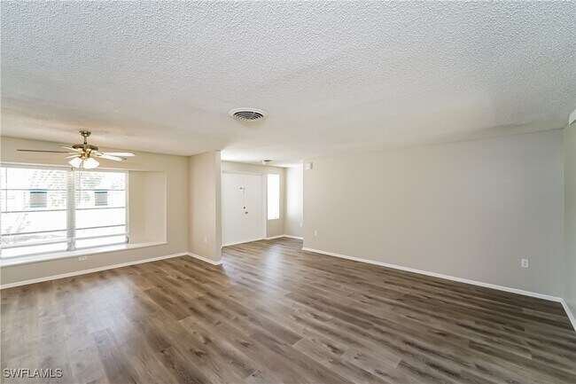 Primary Photo - 1490 S Venice Blvd