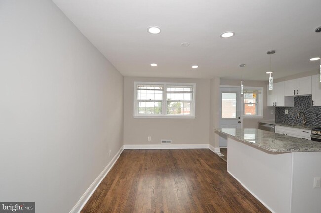 Building Photo - 1223 Newfield Rd