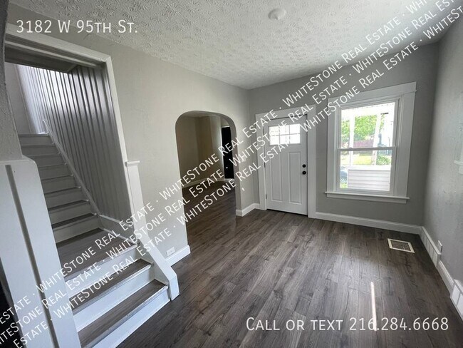 Building Photo - 3182 W 95th St