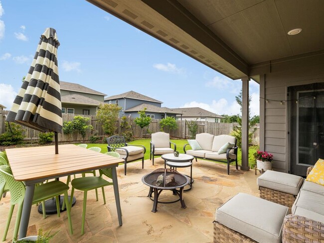 Building Photo - 2810 Dell Hollow Dr
