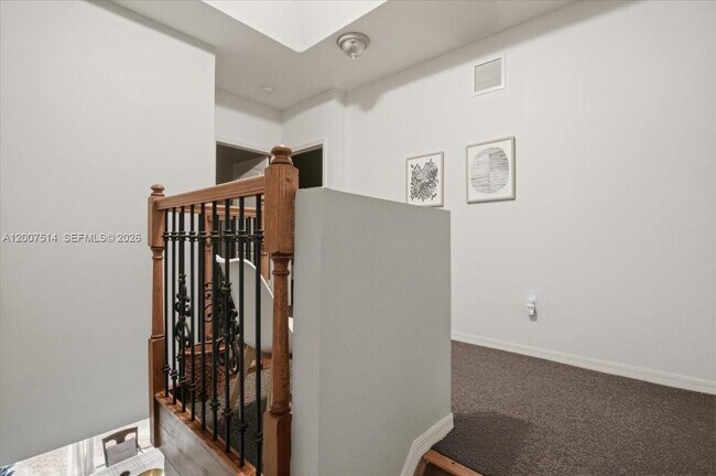 Building Photo - 10891 SW 88th Terrace