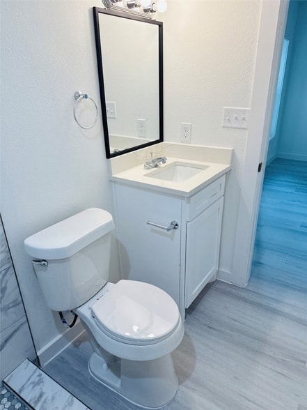 Building Photo - 1264 Cedar Haven Ave