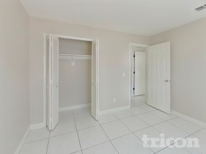 Building Photo - 2550 Mill Run Blvd