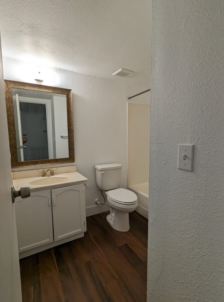 Building Photo - 3220 Figler Ct