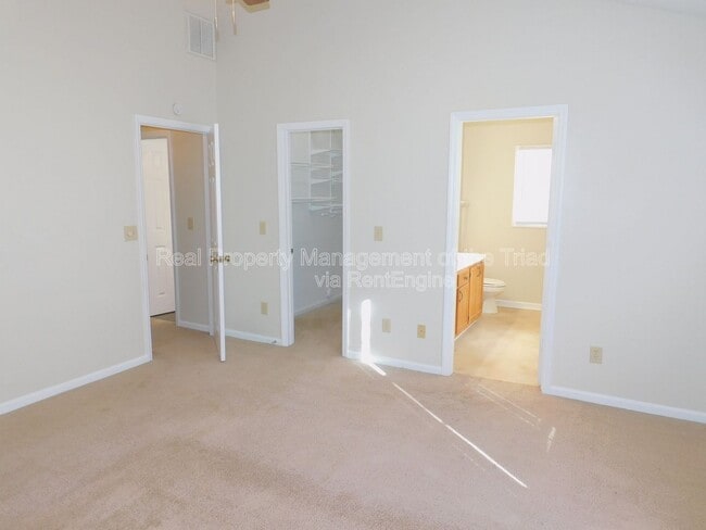 Building Photo - 600 Pecan Ridge Cir