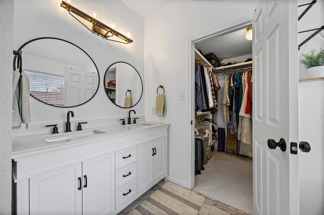 Building Photo - 408 Shep St