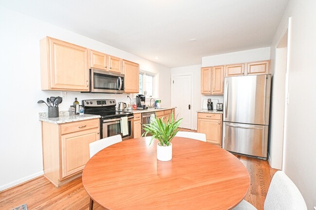 Building Photo - 4190 Marburg Ave