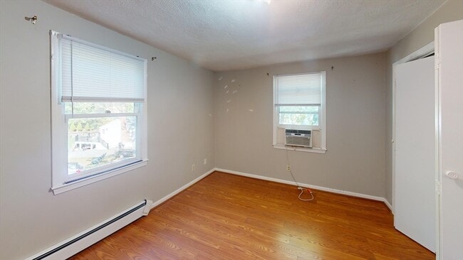 Building Photo - 18 Cranston Cir