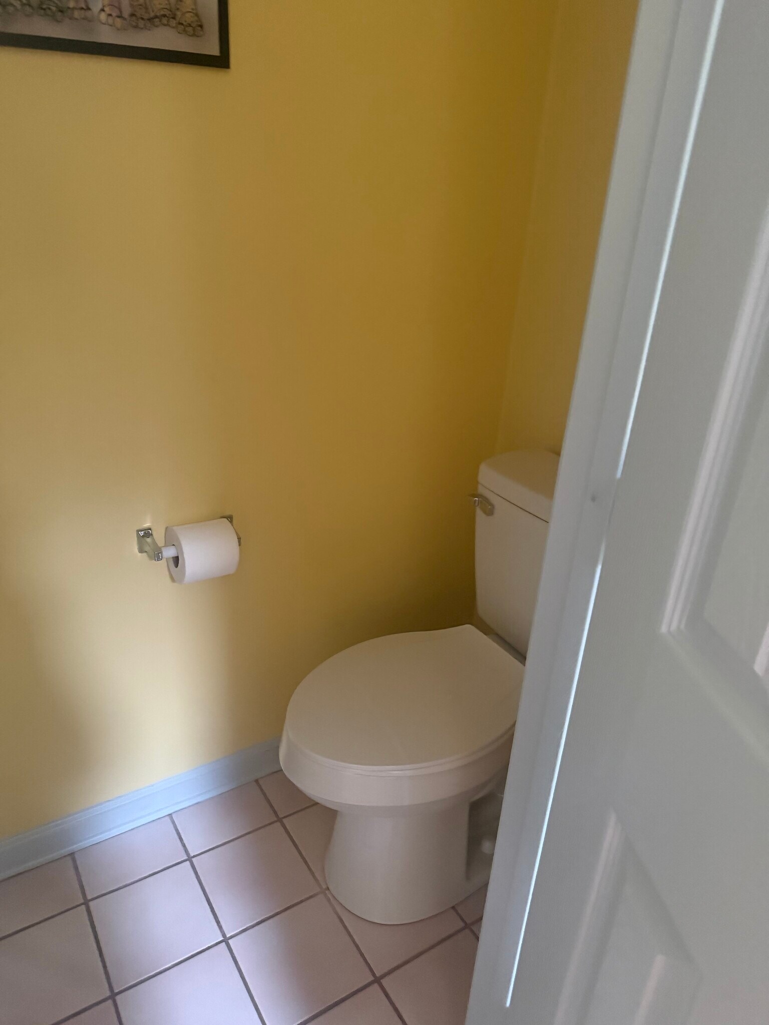 Small 1st floor 1/2 bath - 4193 Nantucket Dr