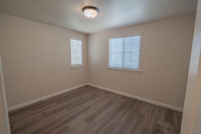 Building Photo - COMING SOON! Charming 3-Bedroom Home in Va...