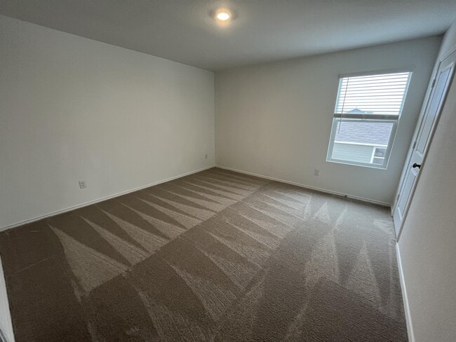 Building Photo - 2306 Red Sky Dr