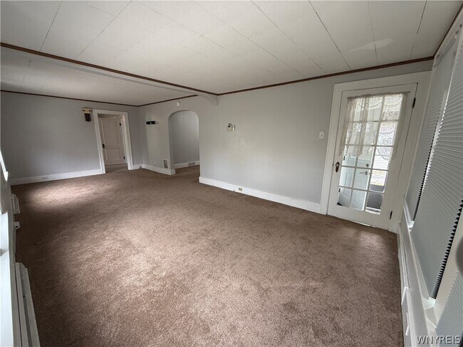 Building Photo - 1035 Oliver St