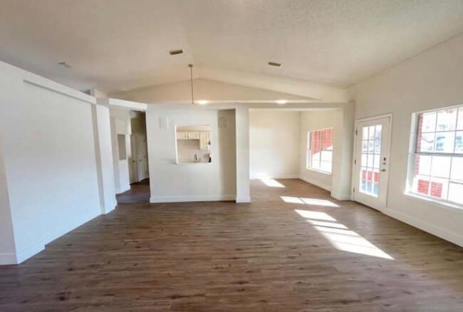 Building Photo - 978 Tammy Cove Ln