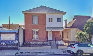 Building Photo - 1526 Yandell Dr