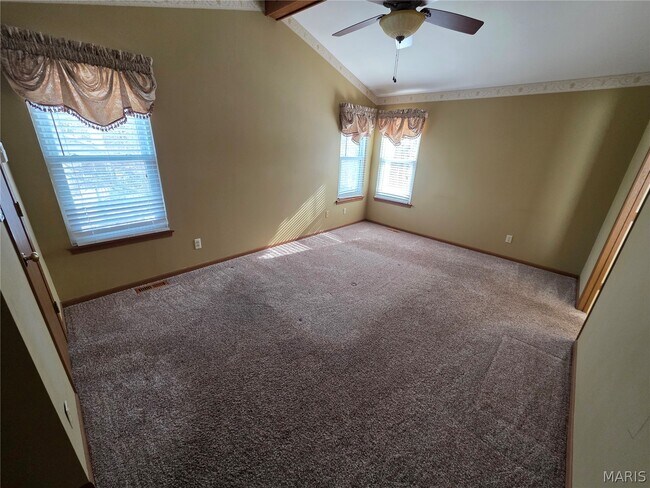 Building Photo - 3935 Rhine Ct