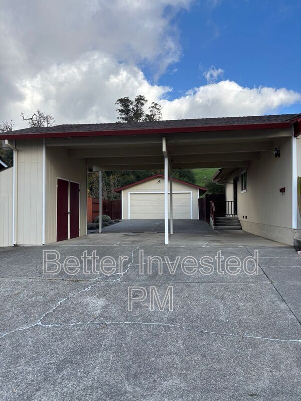 Building Photo - 1912 Cooper Dr