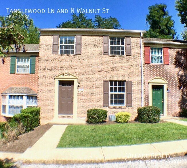 Building Photo - Spacious 3-BR Townhome in Dallastown Schoo...