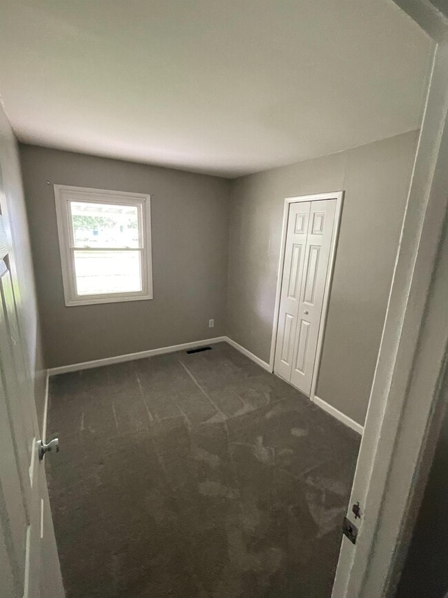 Building Photo - 5399 Inlet Dr