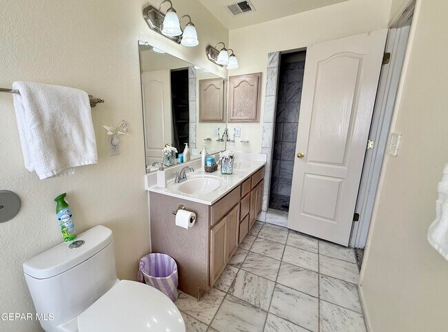 Building Photo - 3625 W Vitex Cir