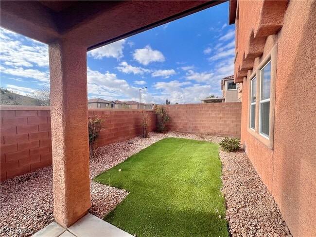 Building Photo - 11613 Grotta Azzurra Ave