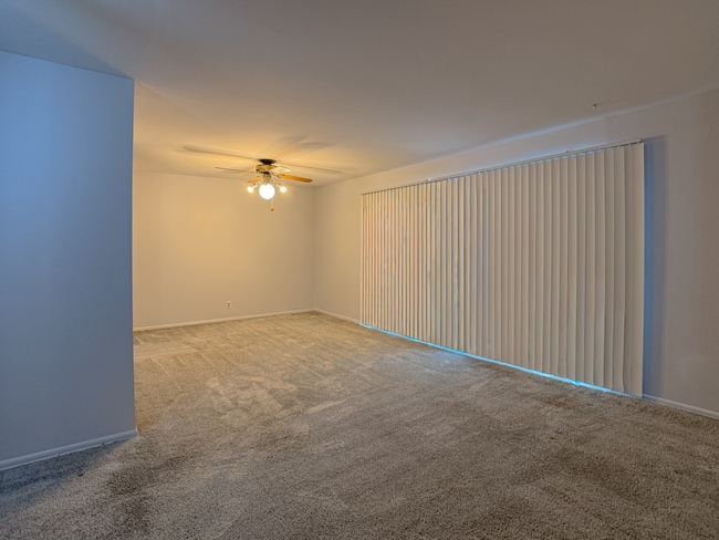 Living Room - Waverly Flatz