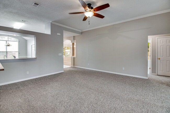Building Photo - 404 Ridge Wood Cir