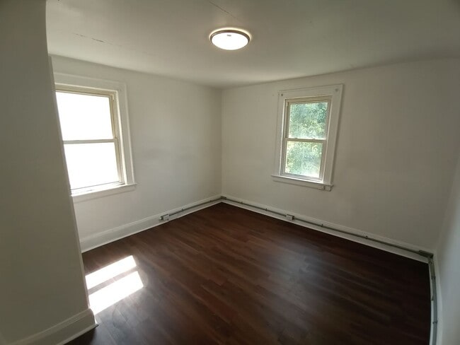 Building Photo - 2717 Marlboro Ave