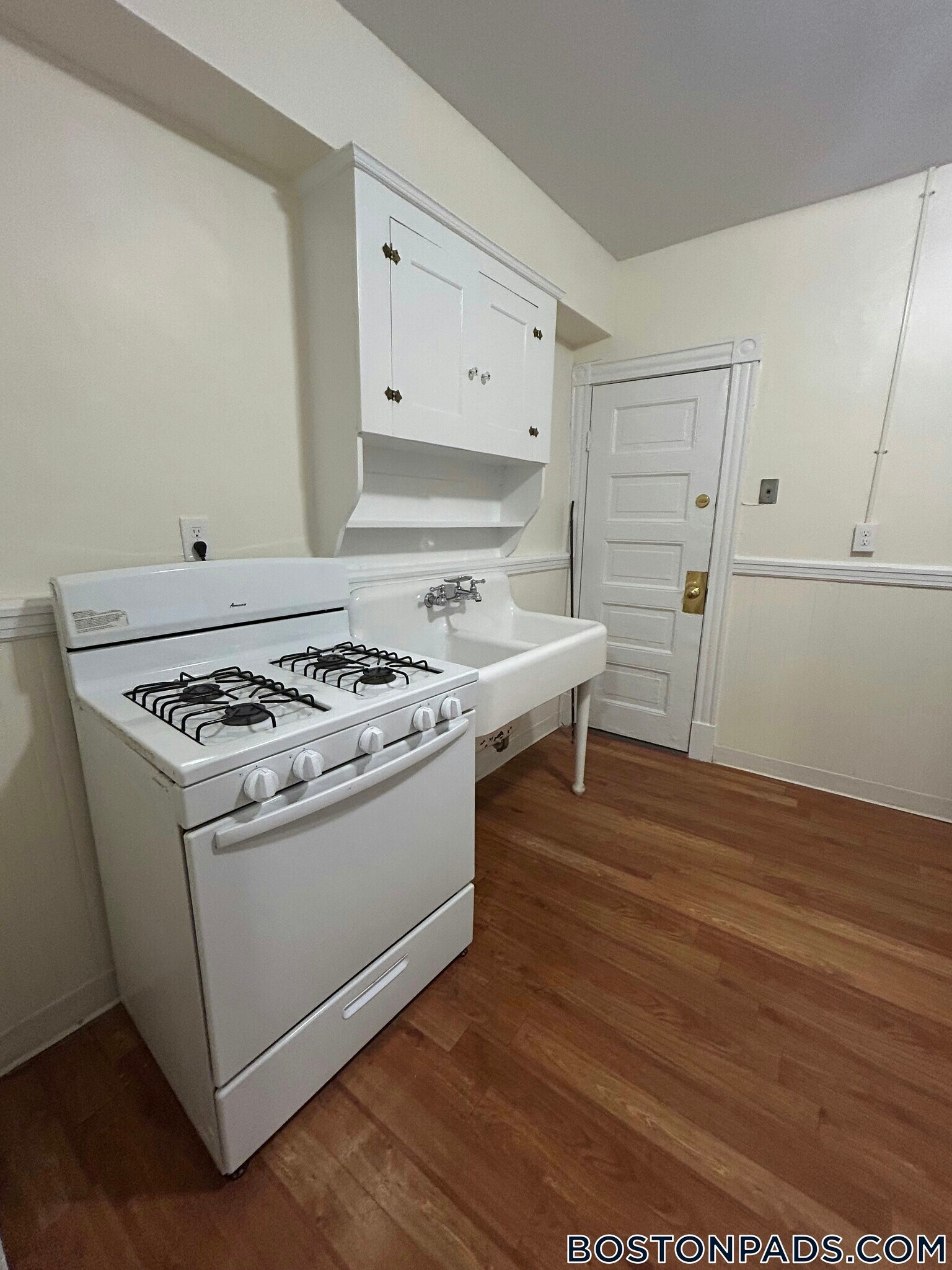 Building Photo - 885 Massachusetts Ave