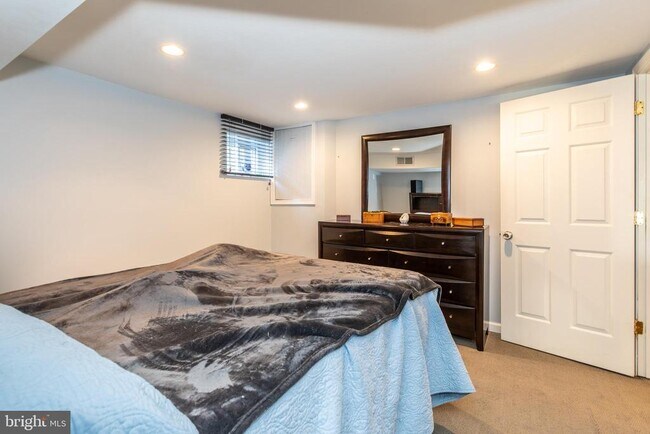 Building Photo - 3014 Plyers Mill Rd