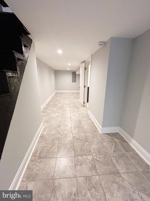 Building Photo - 6223 Hazel Ave