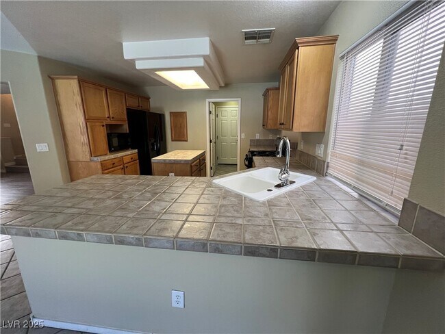 Building Photo - 7625 Good Fortune Ct