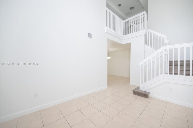 Building Photo - 2532 SE 15th Ct