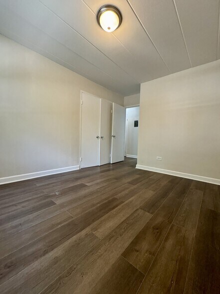 Building Photo - 7301 Ridge