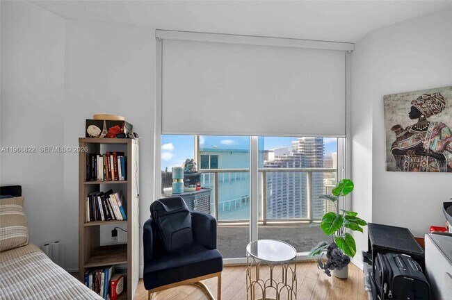 Building Photo - 1900 N Bayshore Dr