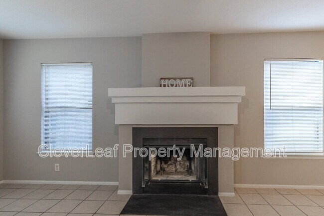 Building Photo - 13923 Grove Patch