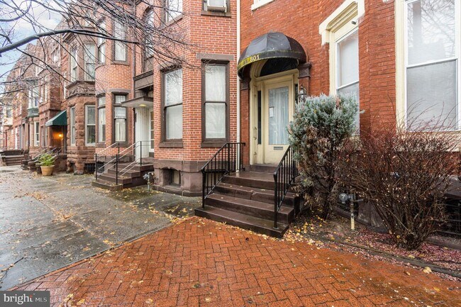 Building Photo - 801 N 2nd St