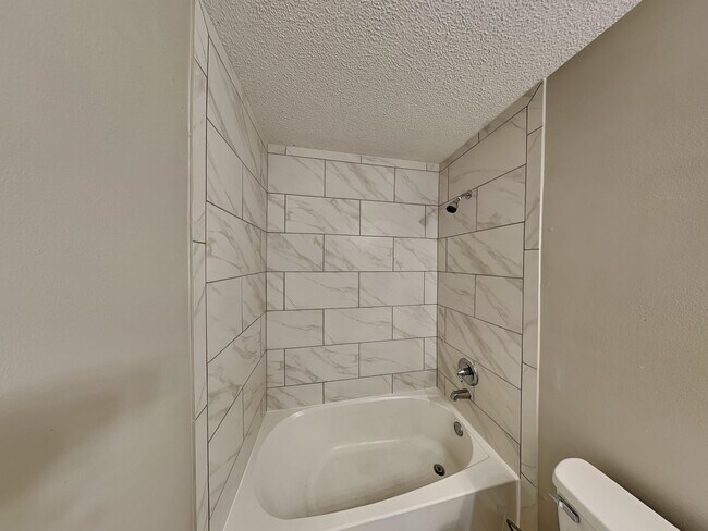 Building Photo - 5657 Wolf Pack Dr